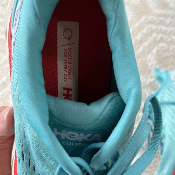 Hoka One One Clifton Running Shoes - Picture 5 of 7